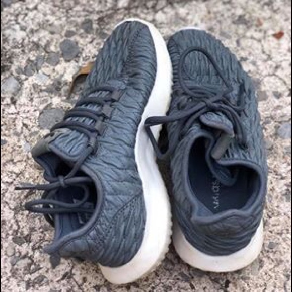 Grady Adidas - Picture 1 of 1